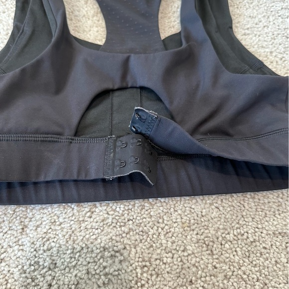 Lululemon Glide and Stride Bra - Picture 9 of 10
